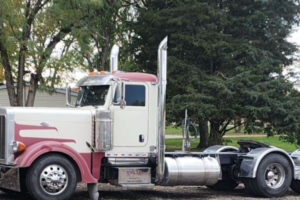 2005 Peterbilt 379 EXHD | Blue Bridge Financial Inventory For Sale